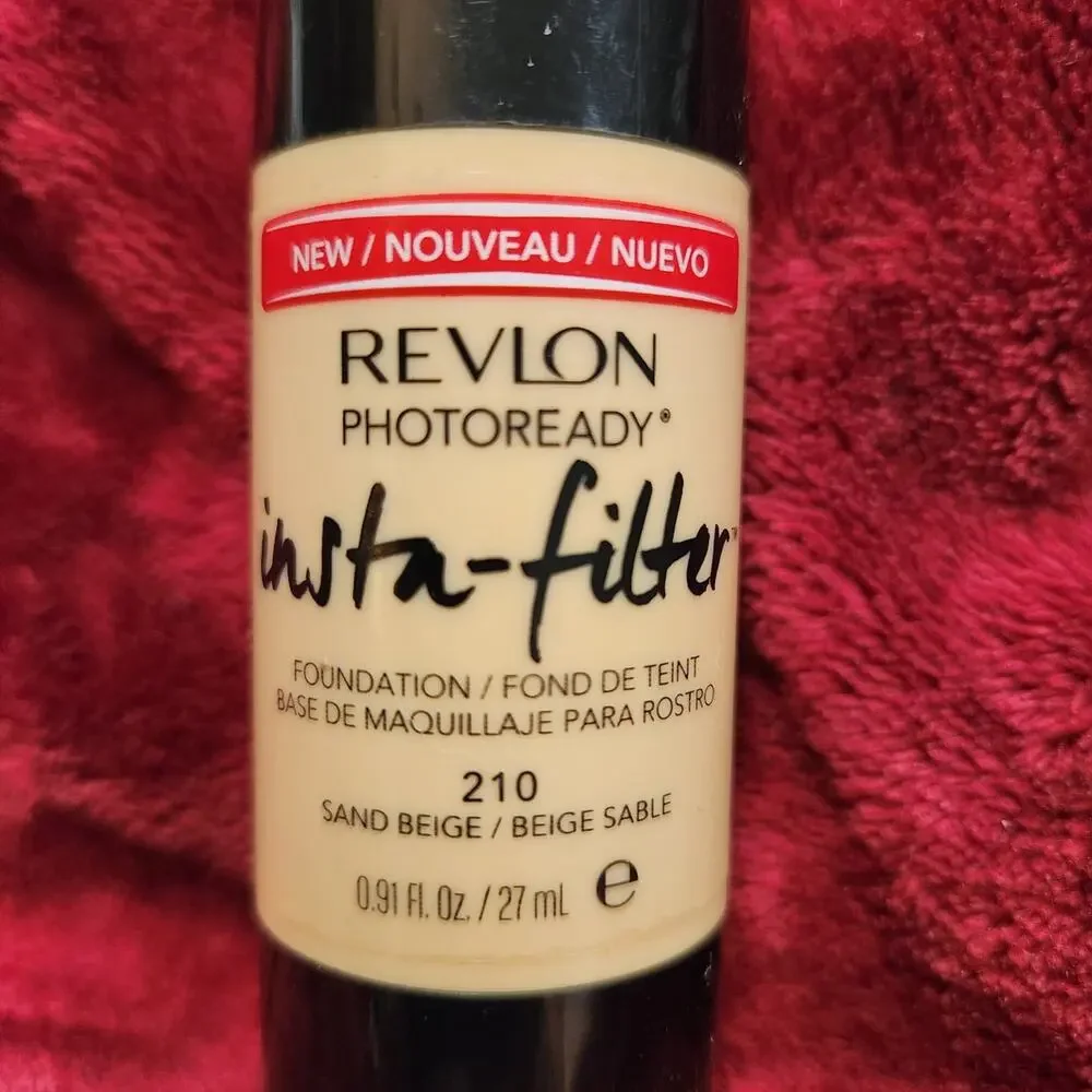 Revlon Insta-filter foundation 210 sand Beige